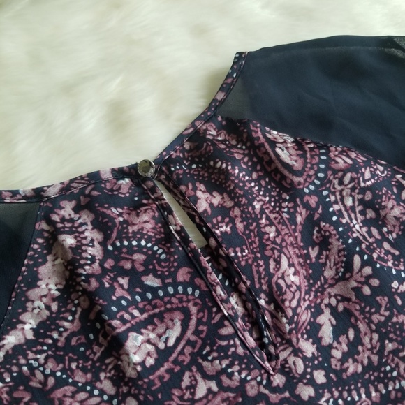 NEW Vince Camuto Paisley Muse Chiffon Blouse - Picture 3 of 5